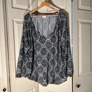 Halife dark Green and White Patterned Blouse Size XXL